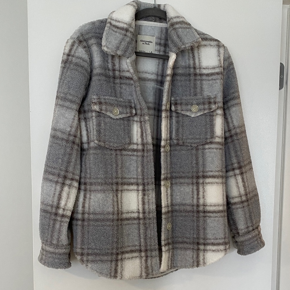 Abercrombie and Fitch - Gray and Cream Plaid Teddy Jacket